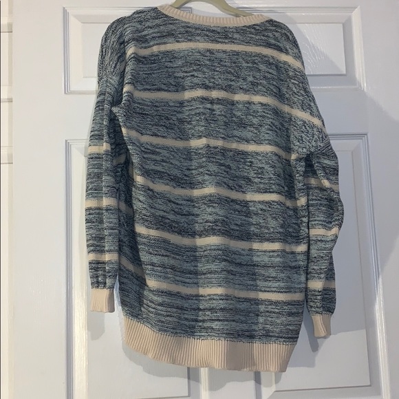 Sweater - Picture 3 of 3